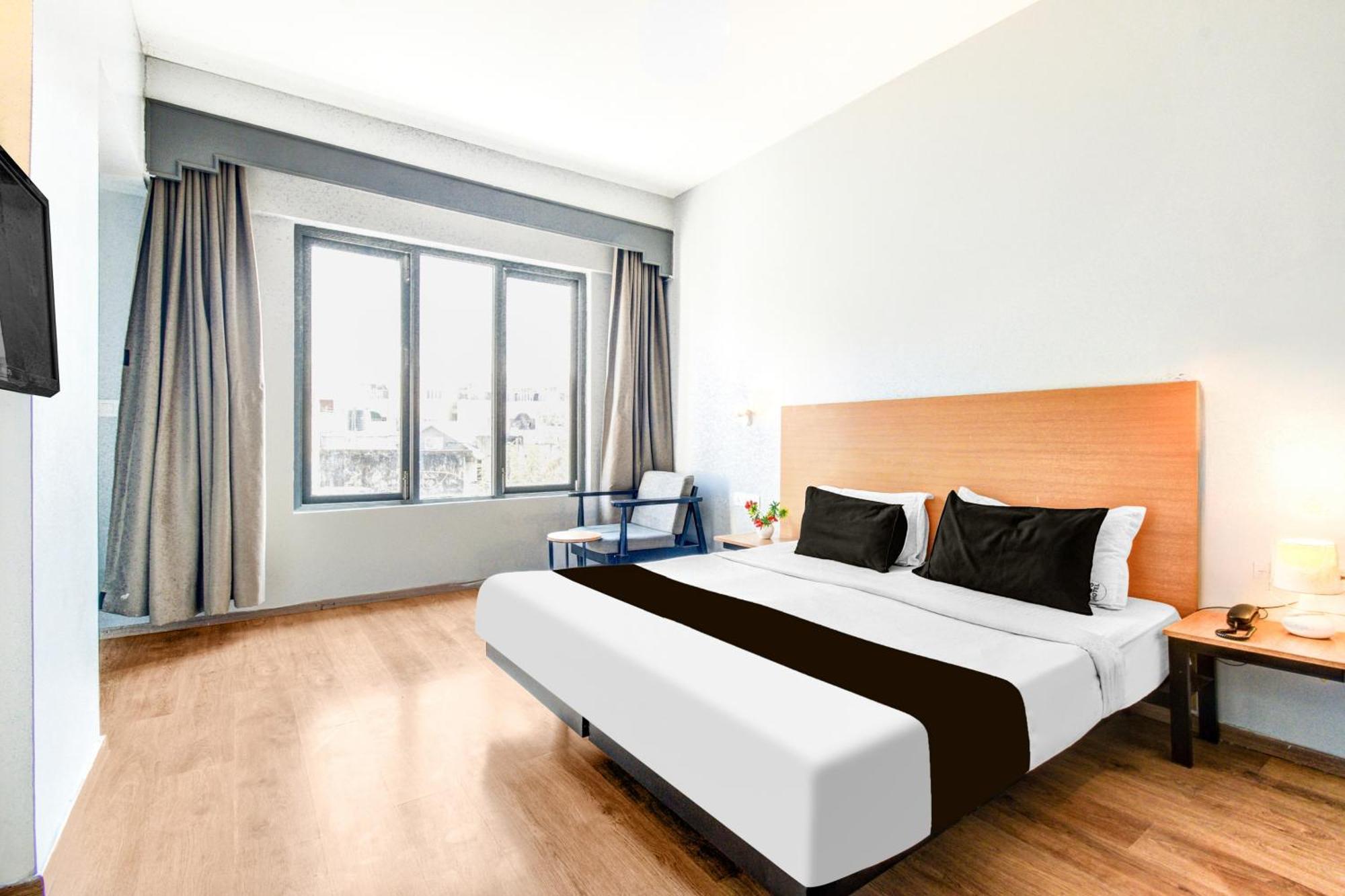Hotel Super Townhouse Lakdikapul Hyderabad Exterior foto